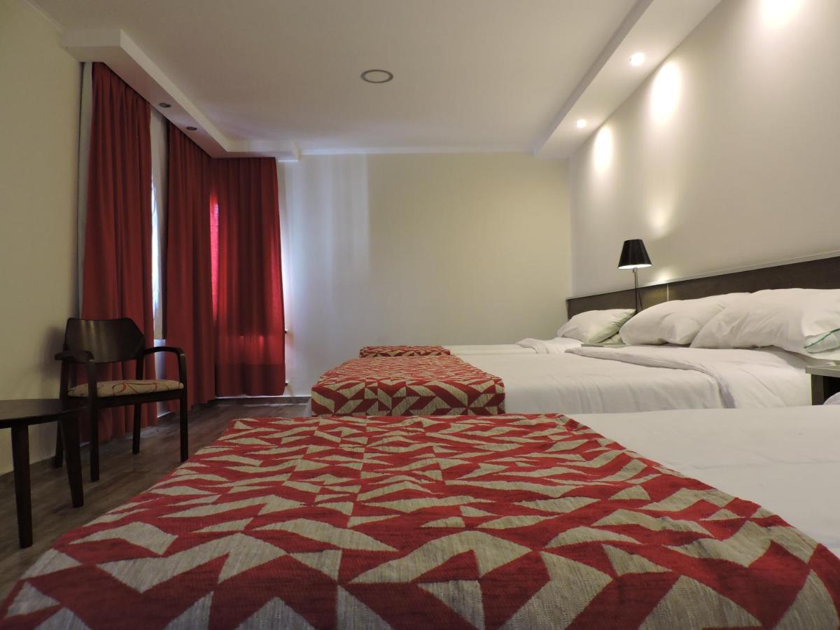 Los Espinillos Hotel Y Spa Villa Carlos Paz Exteriör bild