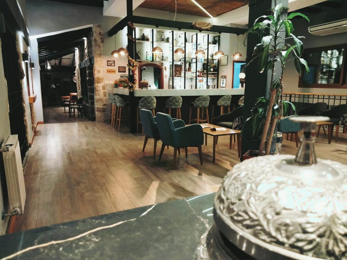 Los Espinillos Hotel Y Spa Villa Carlos Paz Exteriör bild