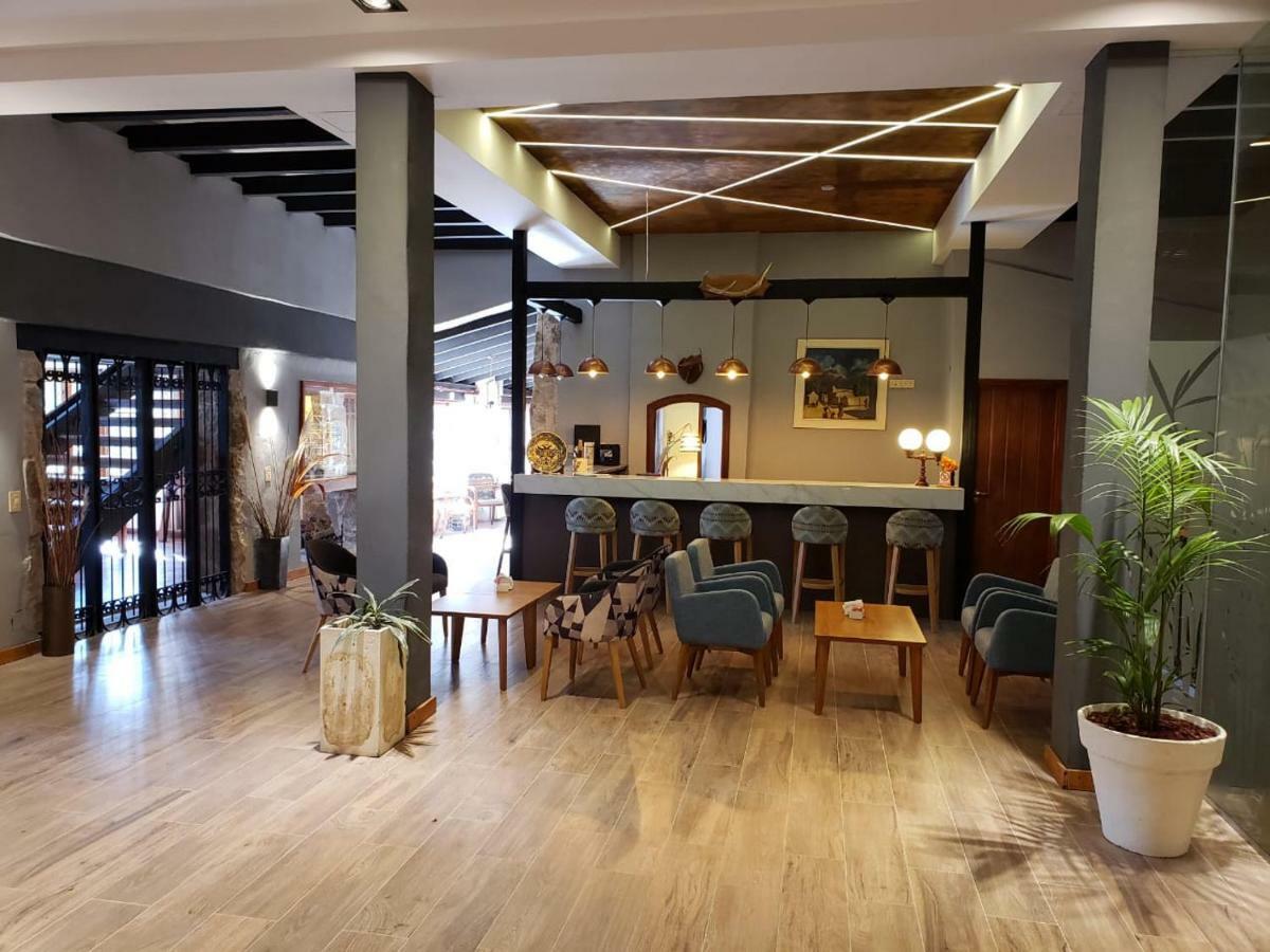 Los Espinillos Hotel Y Spa Villa Carlos Paz Exteriör bild